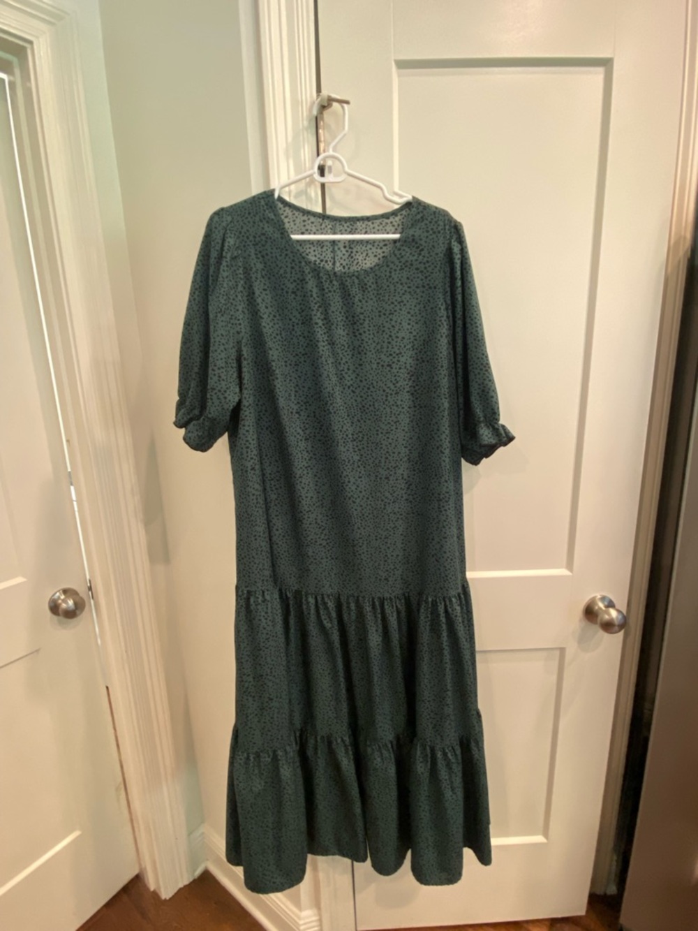 SHEIN Dark Green Tiered Midi Dress with Subtle Dot Print